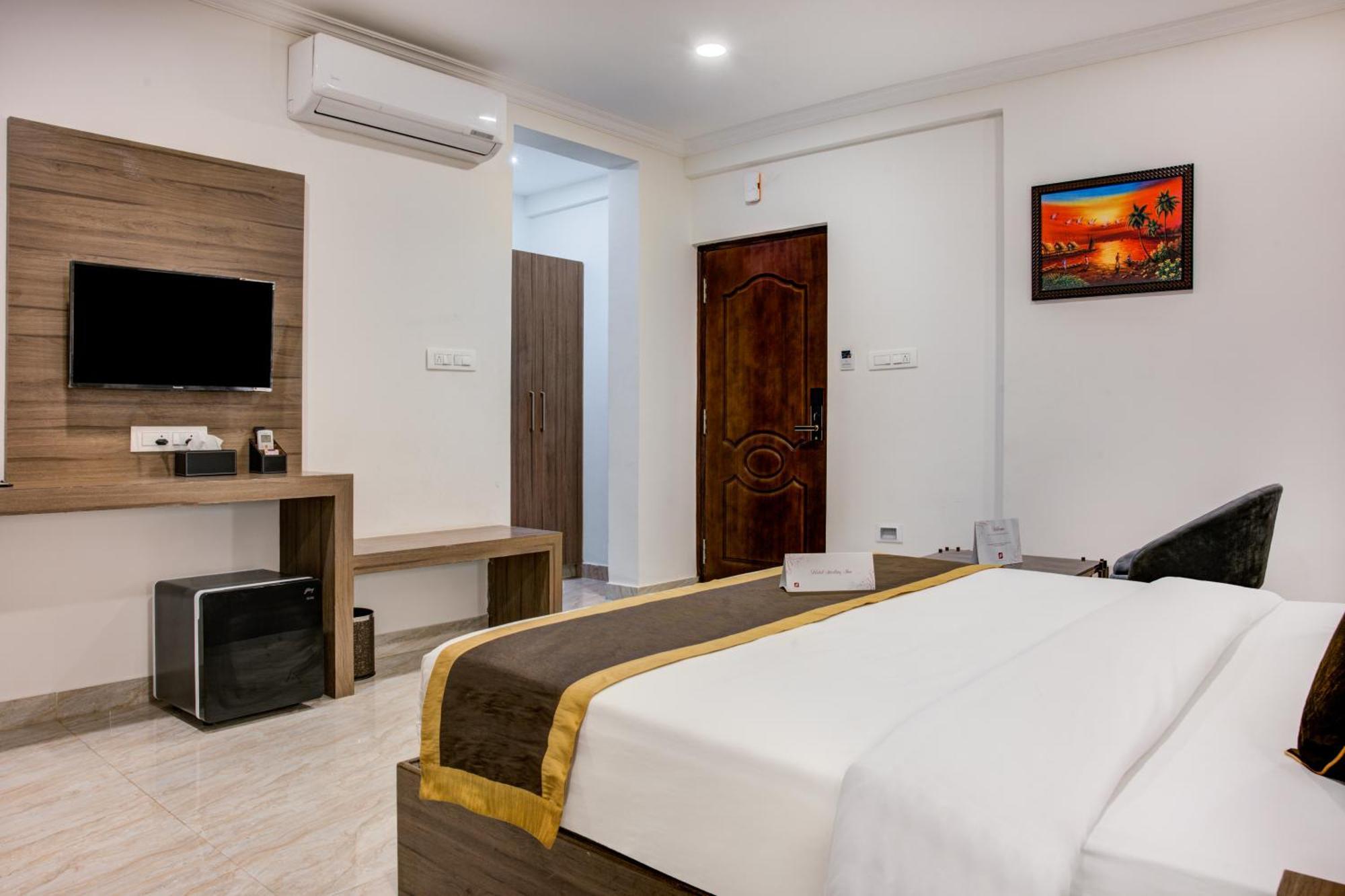 Hotel Sterling Inn Bangalore International Airport Yelahanka Dış mekan fotoğraf