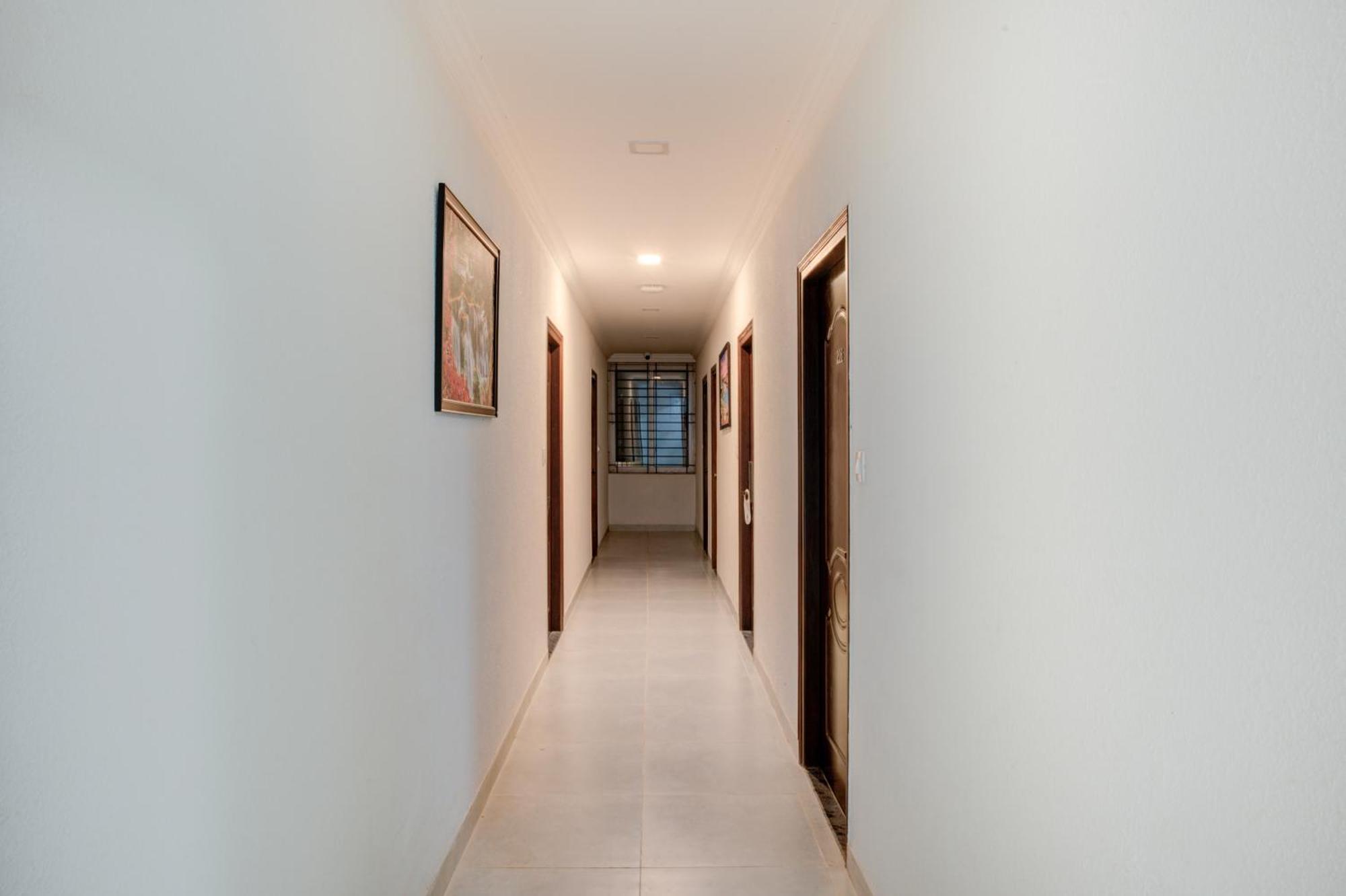Hotel Sterling Inn Bangalore International Airport Yelahanka Dış mekan fotoğraf