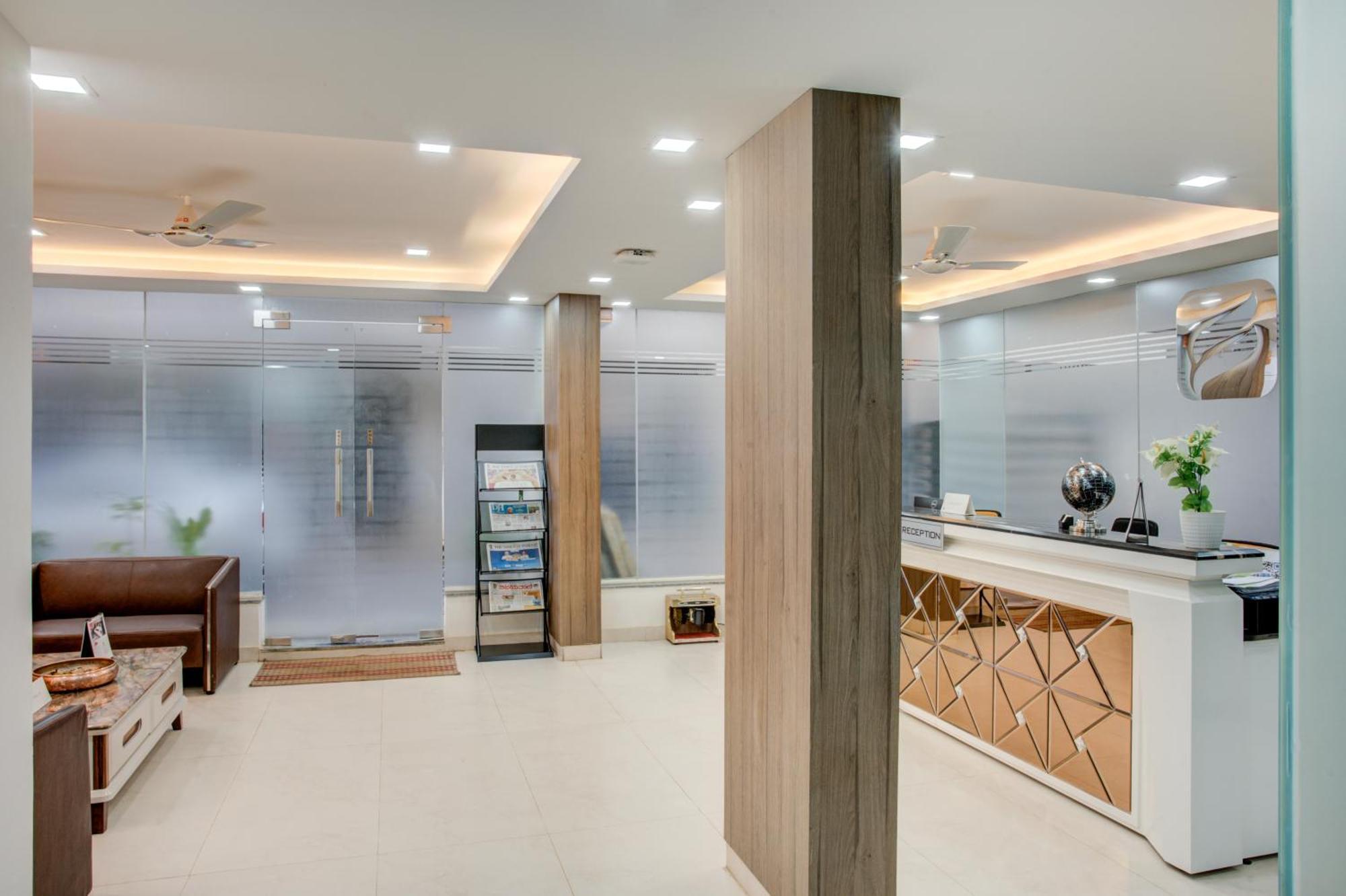 Hotel Sterling Inn Bangalore International Airport Yelahanka Dış mekan fotoğraf