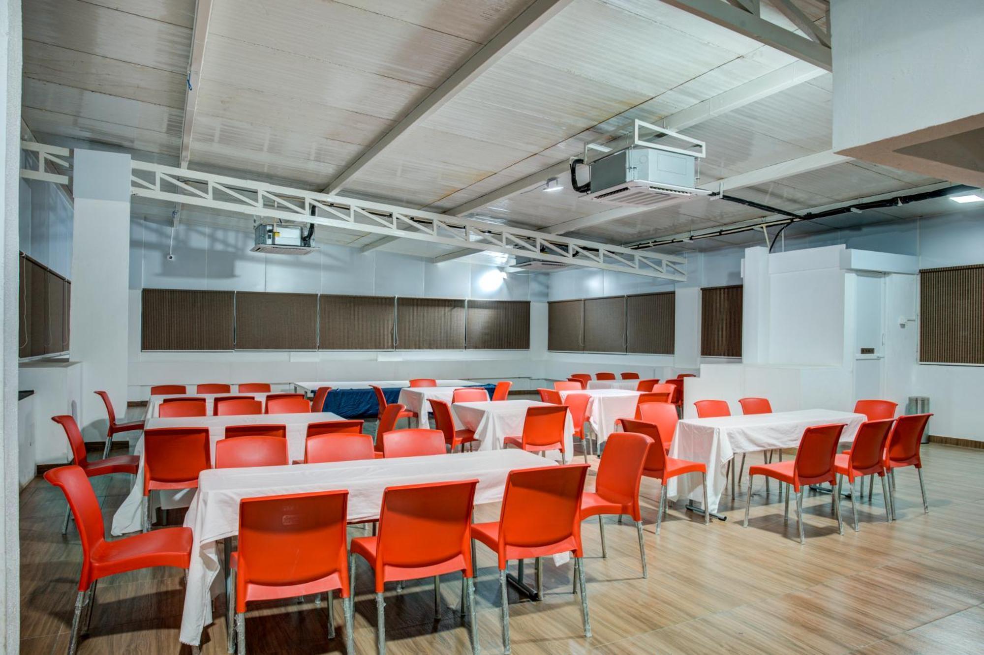 Hotel Sterling Inn Bangalore International Airport Yelahanka Dış mekan fotoğraf